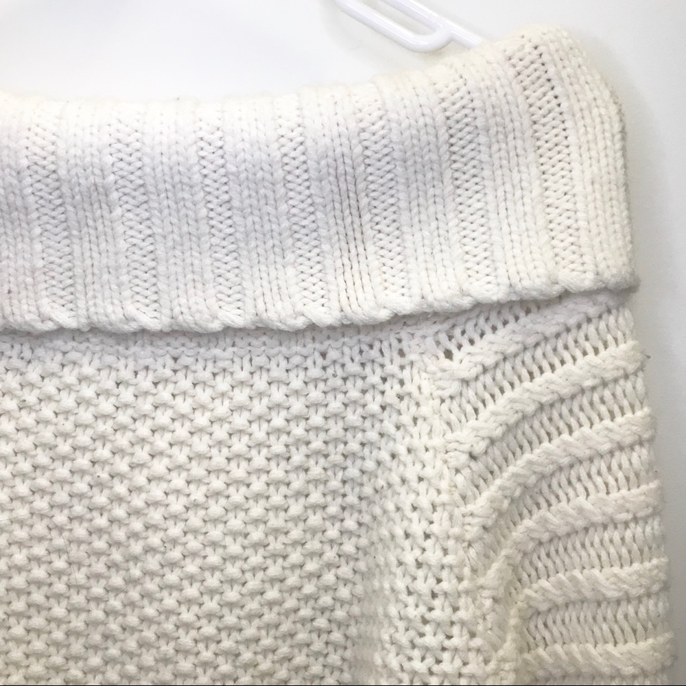 H&M Chunky Off-Shoulder Knit Sweater